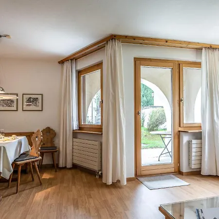 Chesa Auricula 1-1 By Interhome Appartement *